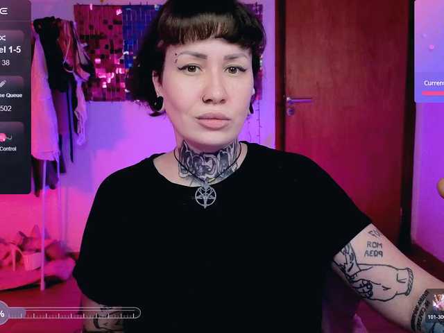 SenoritaDakota's BongaCams show and profile