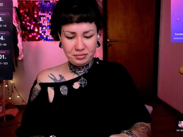 SenoritaDakota's BongaCams show and profile