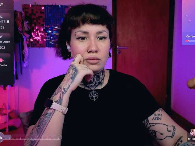 SenoritaDakota's BongaCams show and profile