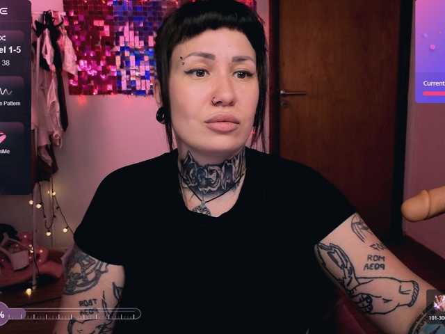 SenoritaDakota's BongaCams show and profile