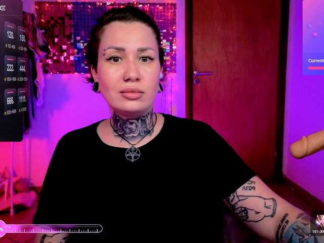 SenoritaDakota's BongaCams show and profile