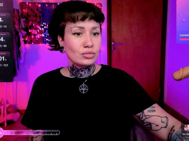 SenoritaDakota's BongaCams show and profile