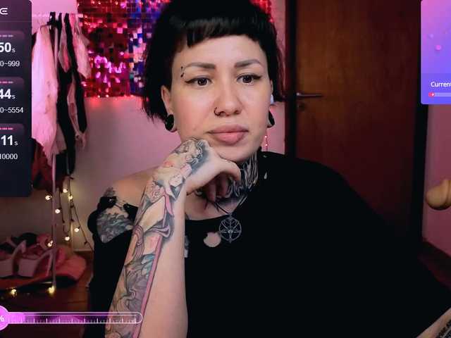 SenoritaDakota's BongaCams show and profile