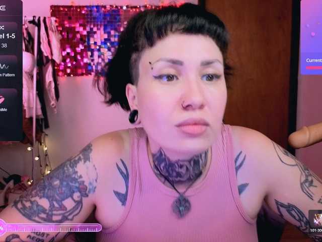 SenoritaDakota's BongaCams show and profile