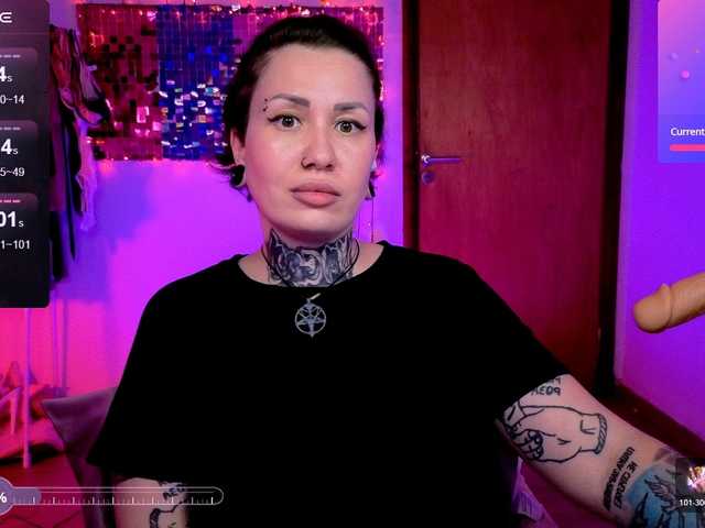 SenoritaDakota's BongaCams show and profile