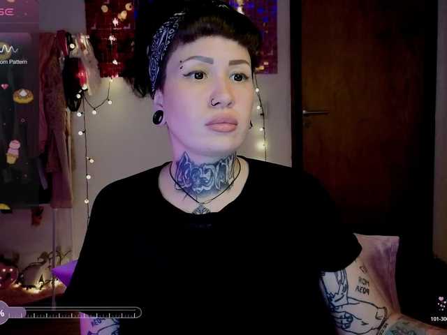 Sex chat gratuit in direct cu SenoritaDakota pe BongaCams