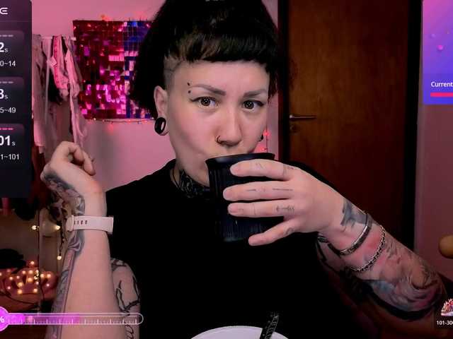 SenoritaDakota's BongaCams show and profile