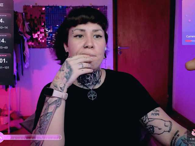 SenoritaDakota's BongaCams show and profile