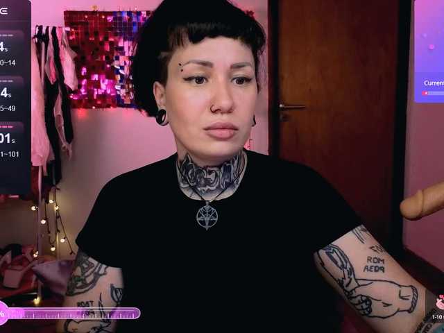 SenoritaDakota's BongaCams show and profile