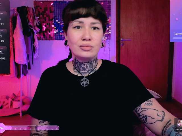  SenoritaDakota chat room