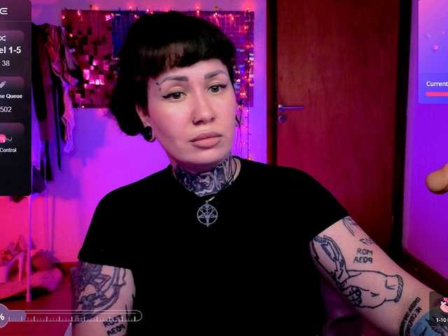 SenoritaDakota's BongaCams show and profile