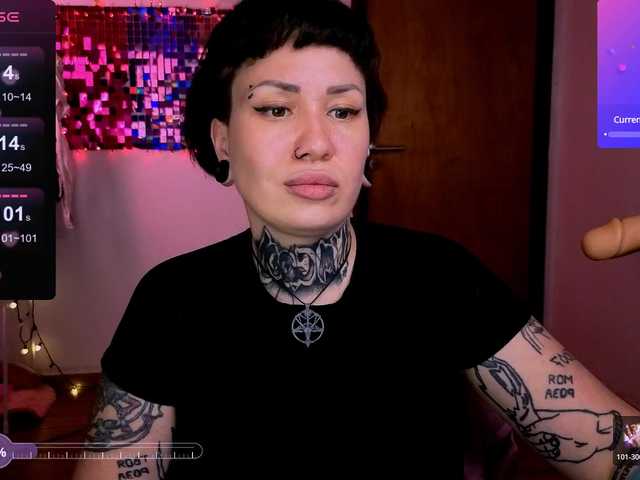 SenoritaDakota's BongaCams show and profile