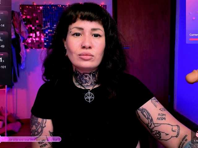 SenoritaDakota's BongaCams show and profile