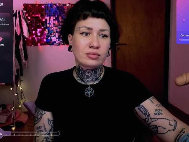 SenoritaDakota's BongaCams show and profile