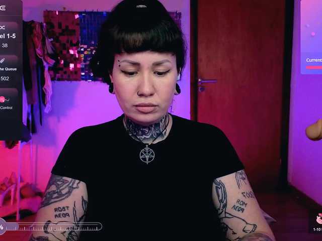 SenoritaDakota's BongaCams show and profile