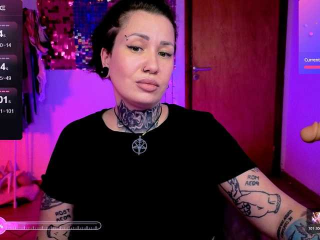 SenoritaDakota's BongaCams show and profile