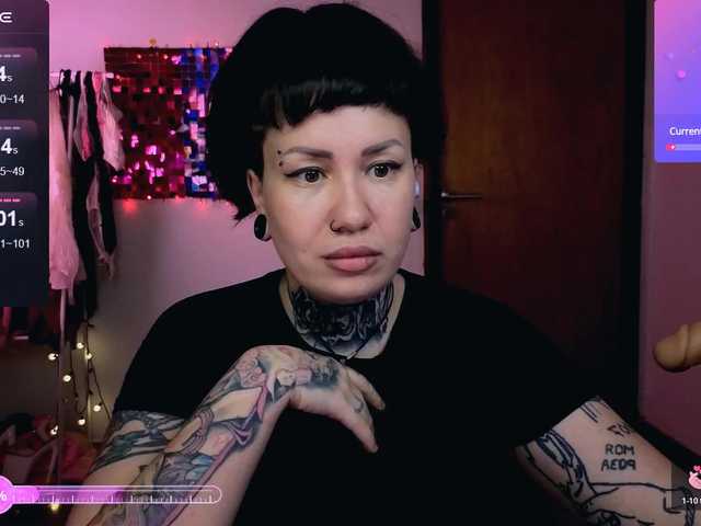 SenoritaDakota's BongaCams show and profile
