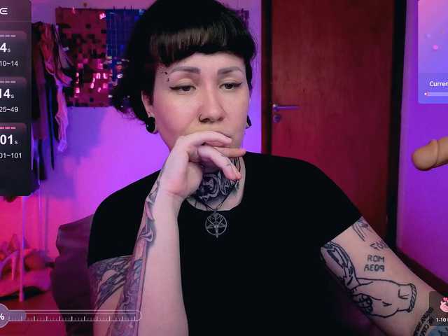 SenoritaDakota's BongaCams show and profile