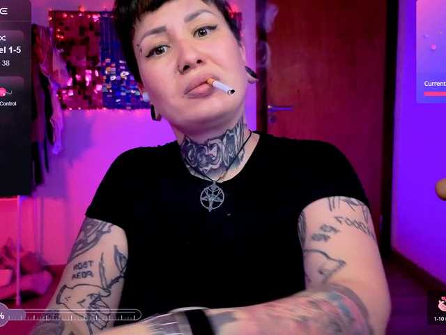 SenoritaDakota's BongaCams show and profile