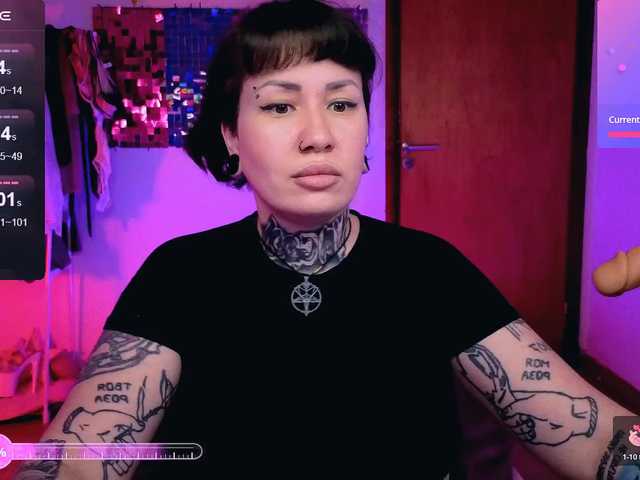 SenoritaDakota's BongaCams show and profile