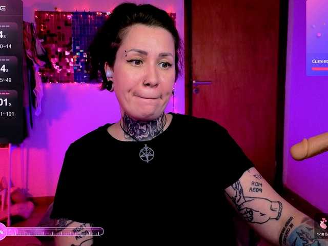 SenoritaDakota's BongaCams show and profile