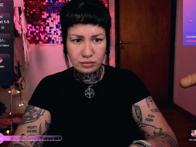 SenoritaDakota's BongaCams show and profile