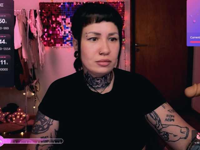 SenoritaDakota's BongaCams show and profile