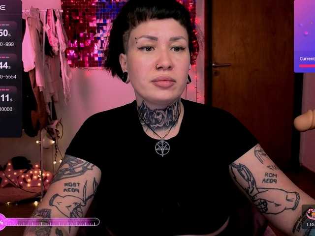 SenoritaDakota's BongaCams show and profile