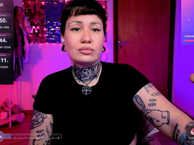 SenoritaDakota's BongaCams show and profile