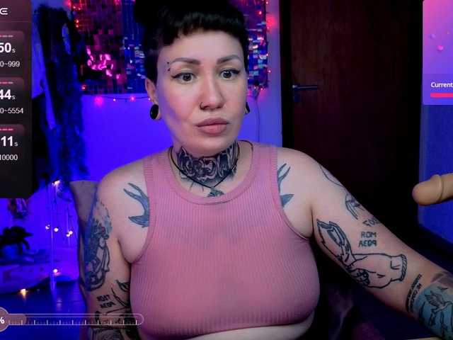 SenoritaDakota's BongaCams show and profile