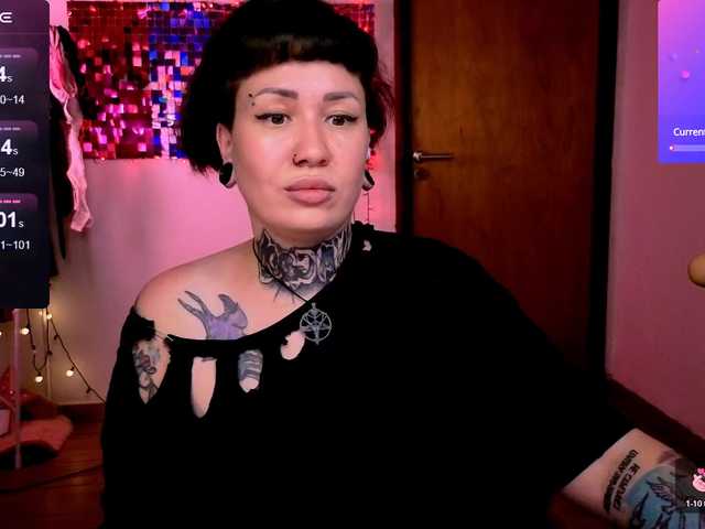 SenoritaDakota's BongaCams show and profile