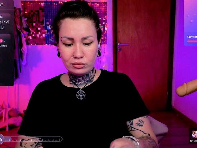 SenoritaDakota live cam profile