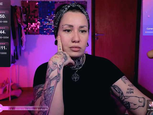 видео SenoritaDakota