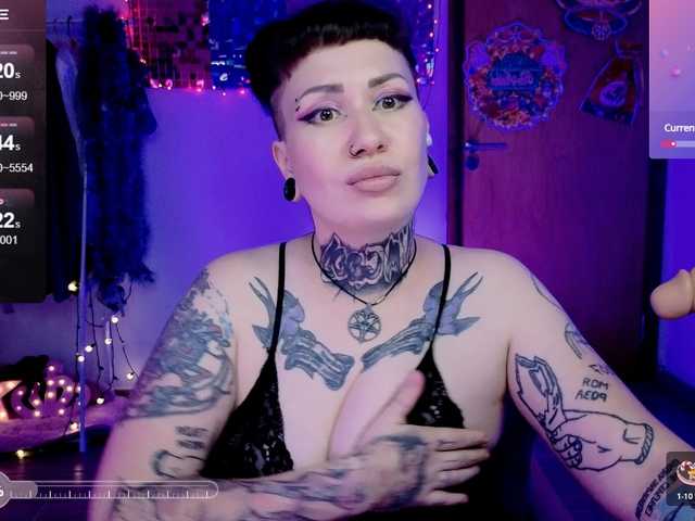 SenoritaDakota's BongaCams show and profile