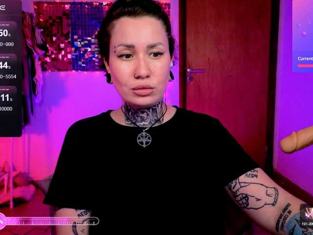 SenoritaDakota's BongaCams show and profile