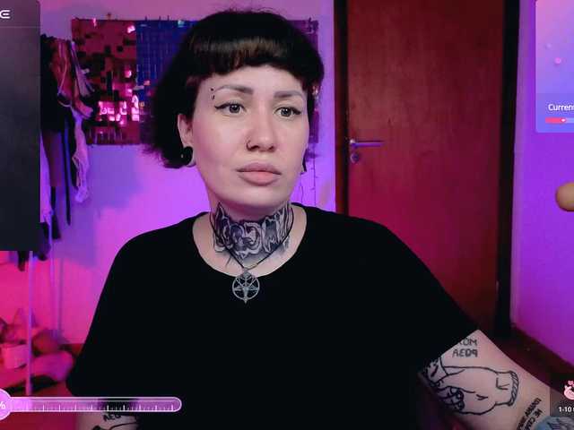 SenoritaDakota's BongaCams show and profile