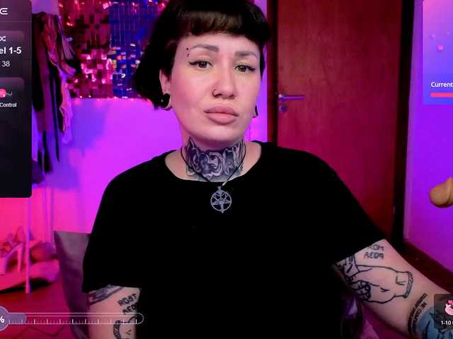 SenoritaDakota live cam profile