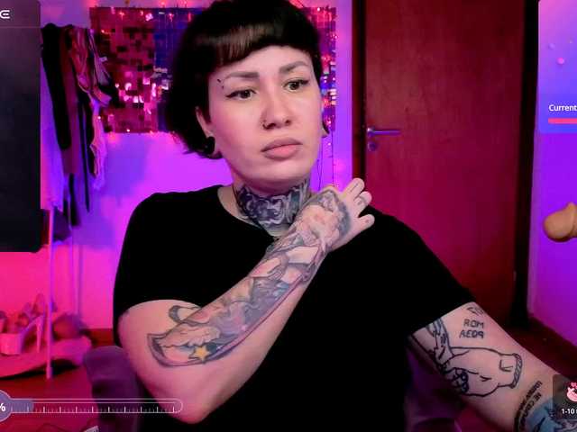 SenoritaDakota's BongaCams show and profile