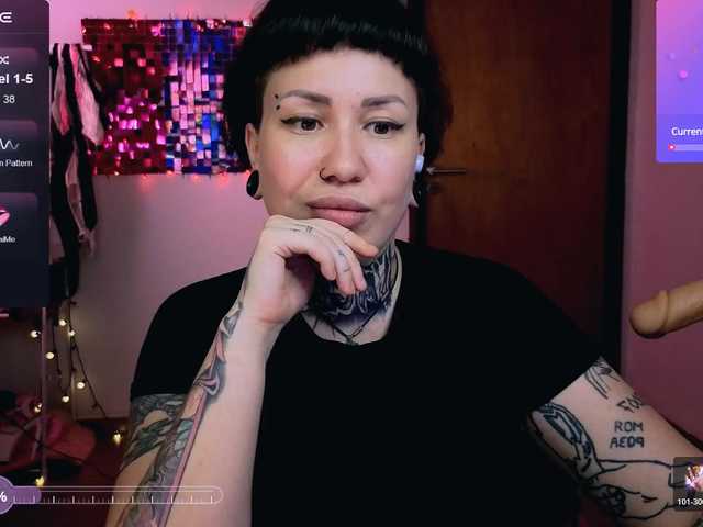 SenoritaDakota's BongaCams show and profile