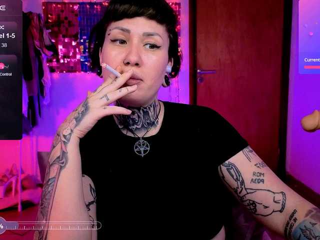 SenoritaDakota's BongaCams show and profile