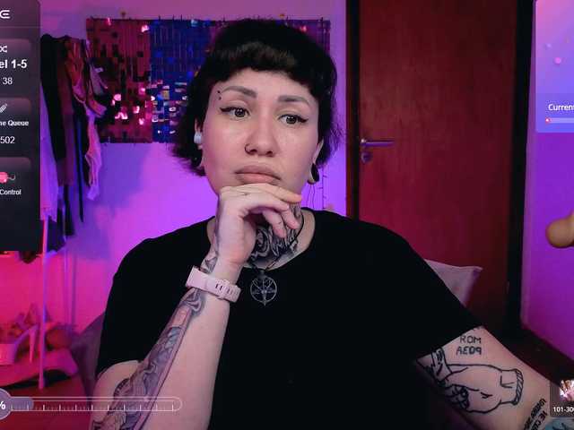 SenoritaDakota's BongaCams show and profile