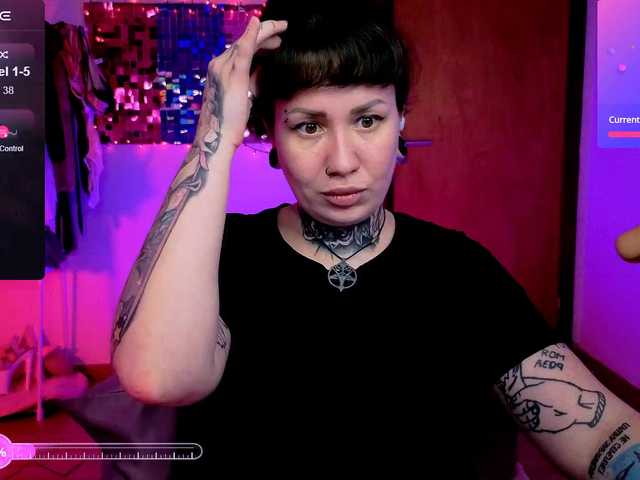 SenoritaDakota live cam profile