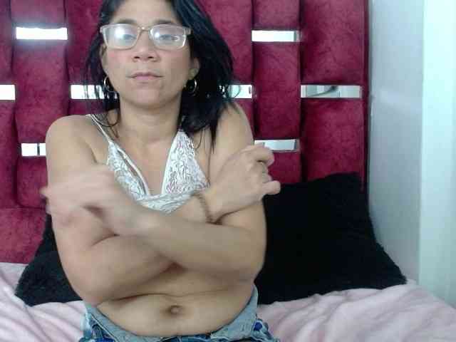Pamelacruzthx webcam