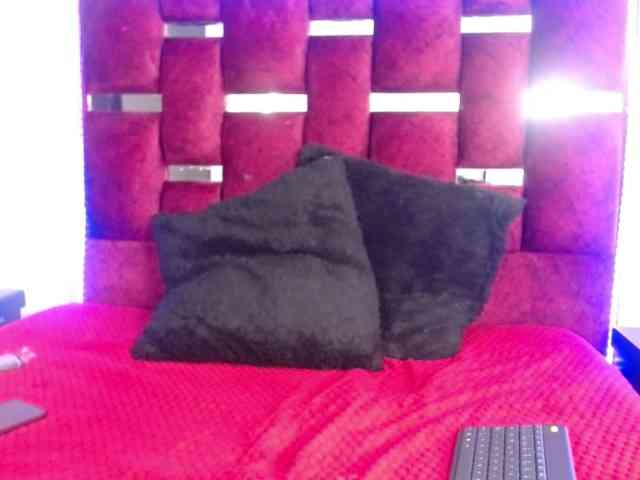 Pamelacruzthx webcam