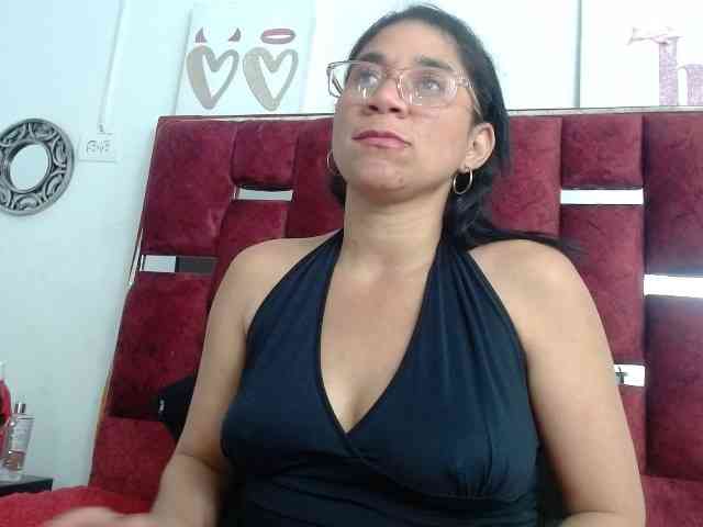 Pamelacruzthx webcam