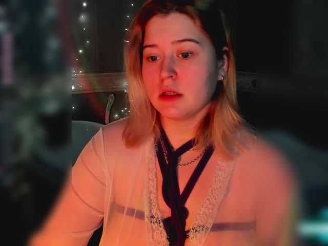 HelenHartt's BongaCams show and profile