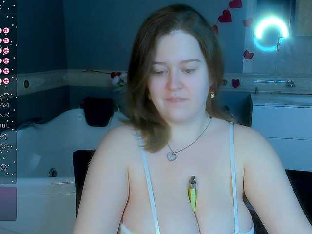 HelenHartt's BongaCams show and profile