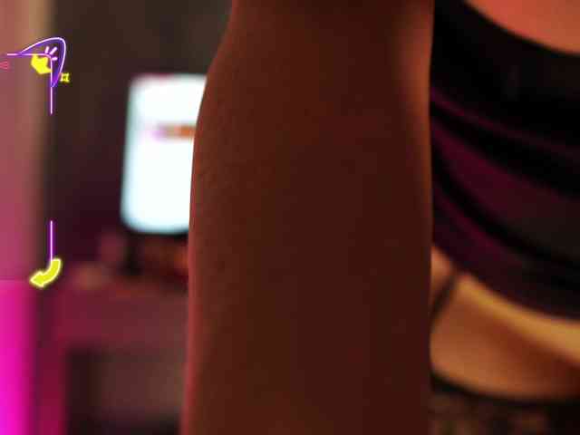 MissKristal webcam