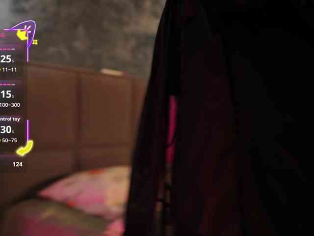 MissKristal Live Webcam on BongaCams