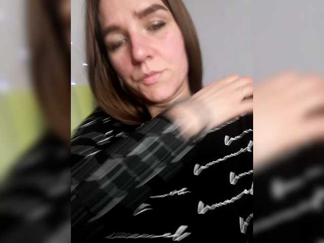 Mila-1's BongaCams show and profile